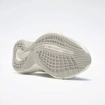 REEBOK ZIG KINETICA 2.5 - cream - Image 6