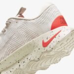 Nike Motiva - Light Orewood Brown - Image 5