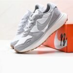 Nike Phoenix Waffle - grey - Image 3