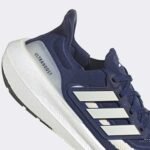 ADIDAS ULTRABOOST LIGHT - Navy blue/white - Image 4