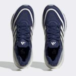ADIDAS ULTRABOOST LIGHT - Navy blue/white - Image 5