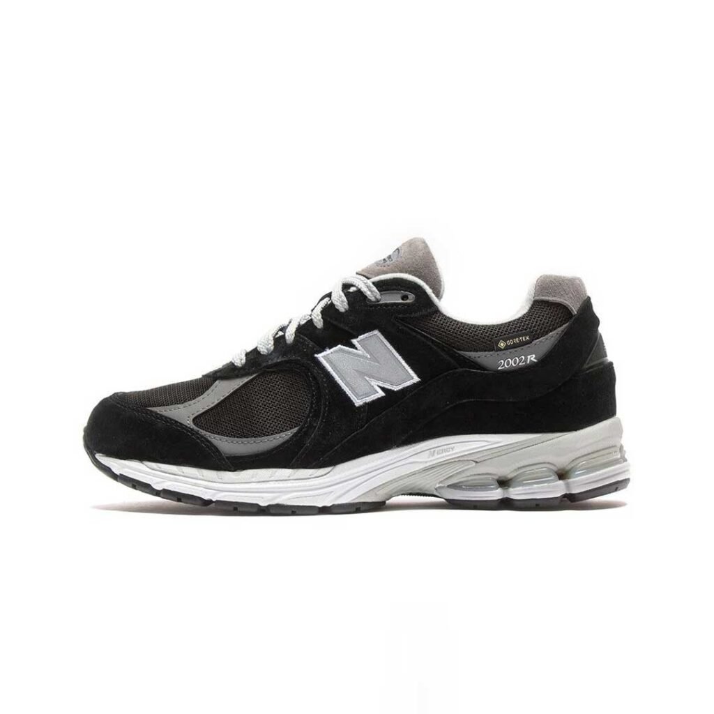 NEW BALANCE 2002R - Black