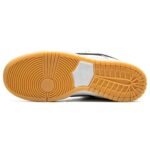 NIKE SB DUNK LOW -WHITE BLACK - Image 6