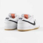 NIKE SB DUNK LOW -WHITE BLACK - Image 3