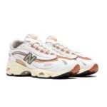 New Balance 1000 'Sea Salt Astro Dust' - Image 2