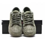 Nike SB Dunk Low Supreme – Olive - Image 6