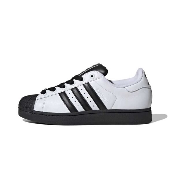 Adidas super star - Black &  white