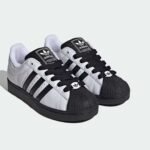 Adidas super star - Black &  white - Image 2